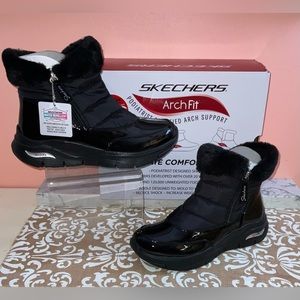 Skechers 167252 BBK Cool Puff Arch Fit Water Repellent Leather Boots Sz 8.5 NIB